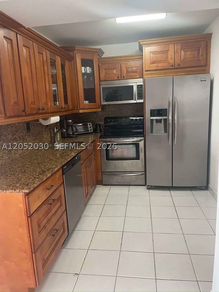3701 N Country Club Dr #902, Aventura FL 33180