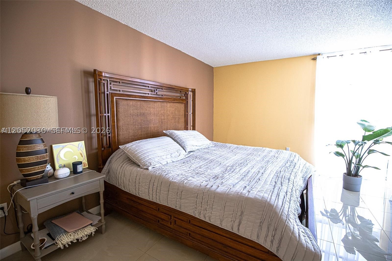 3701 N Country Club Dr #902, Aventura FL 33180