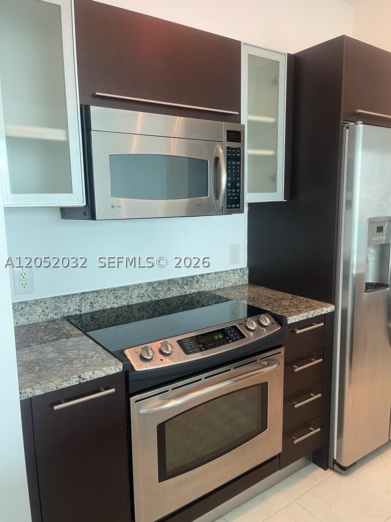 951 Brickell Ave #2803, Miami FL 33131