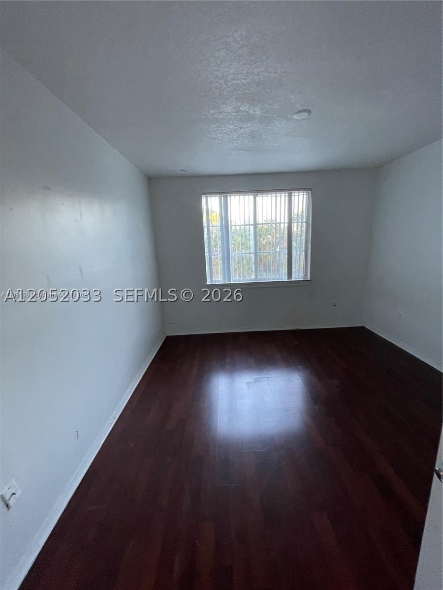 6861 SW 44th St #209, Miami FL 33155