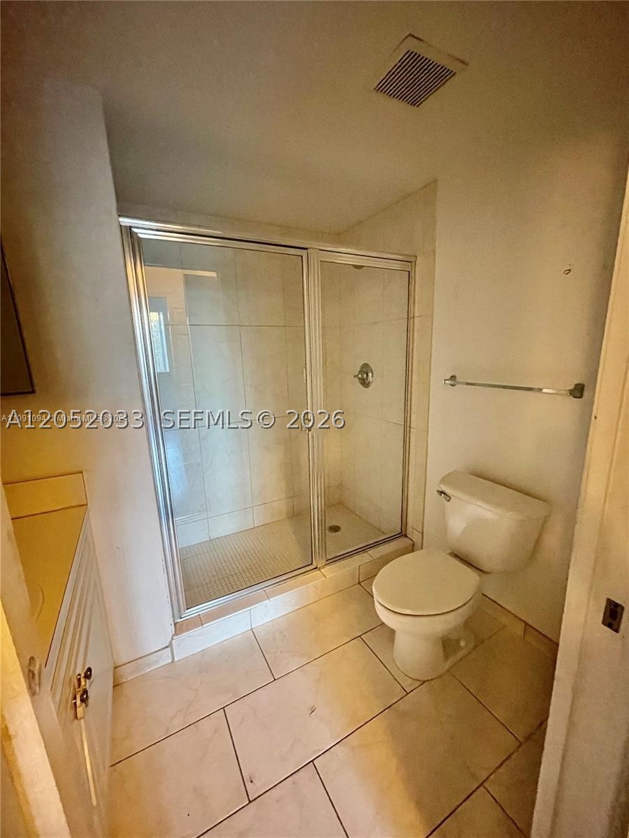 6861 SW 44th St #209, Miami FL 33155