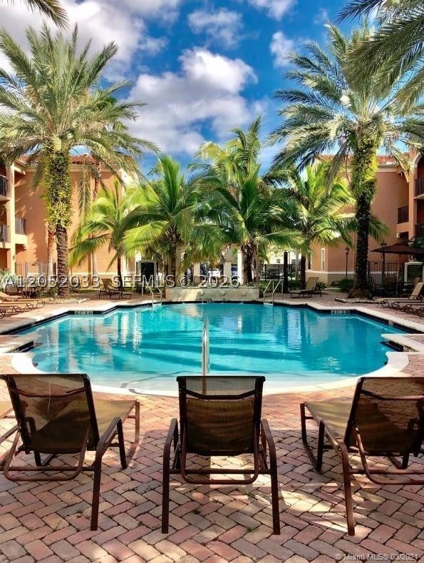 6861 SW 44th St #209, Miami FL 33155