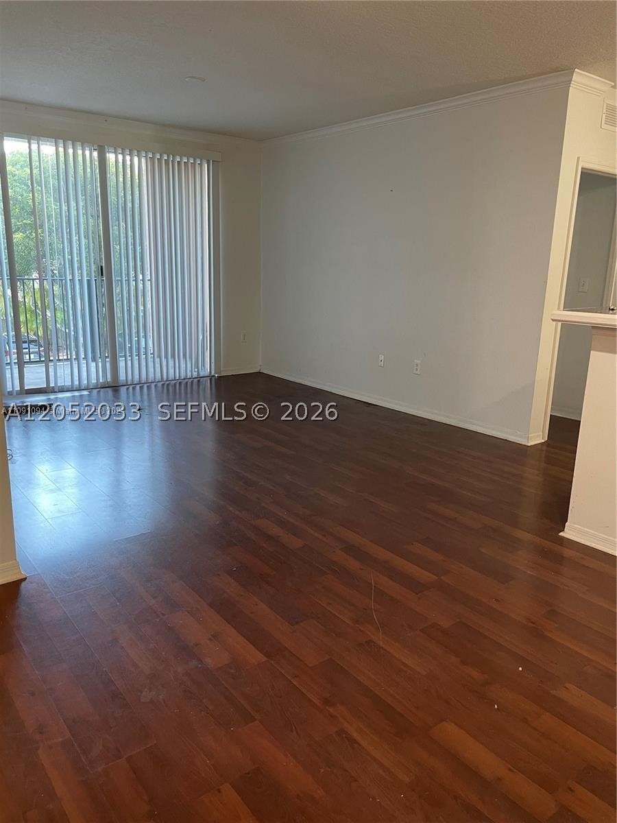 6861 SW 44th St #209, Miami FL 33155
