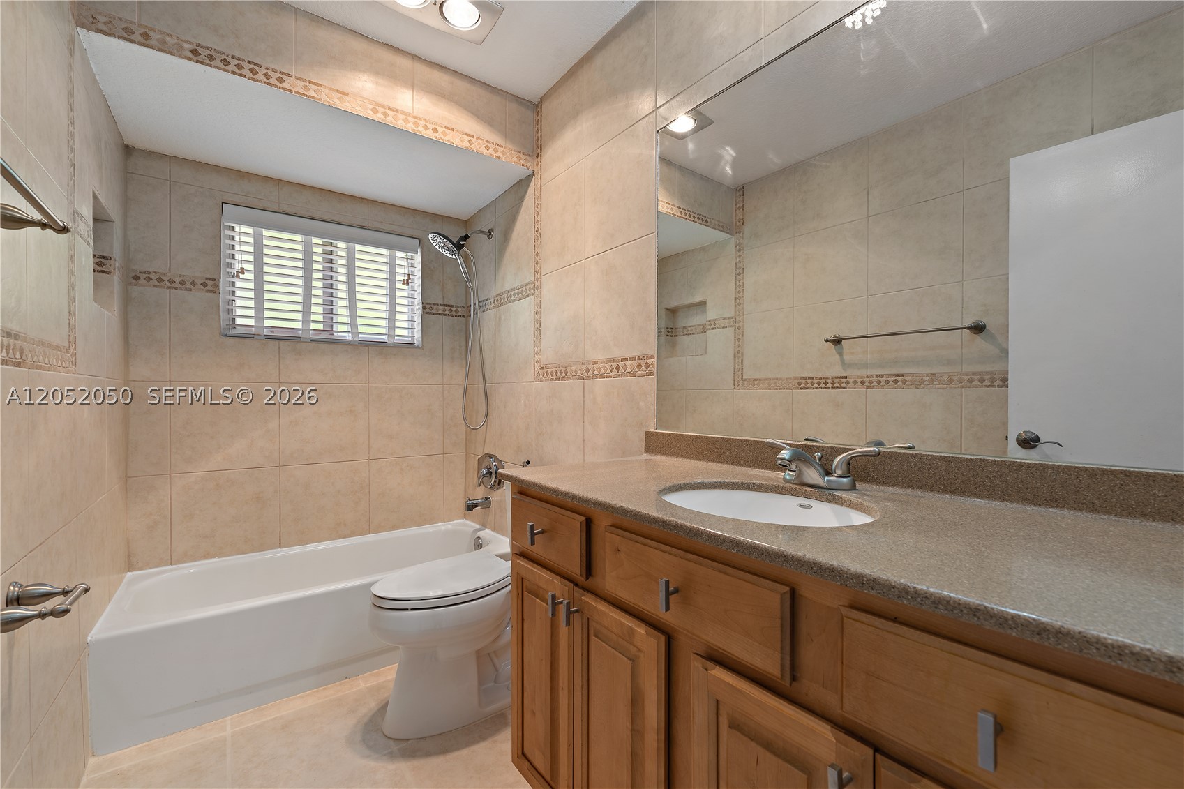 6307 Silk Oak Cir, Tamarac FL 33319