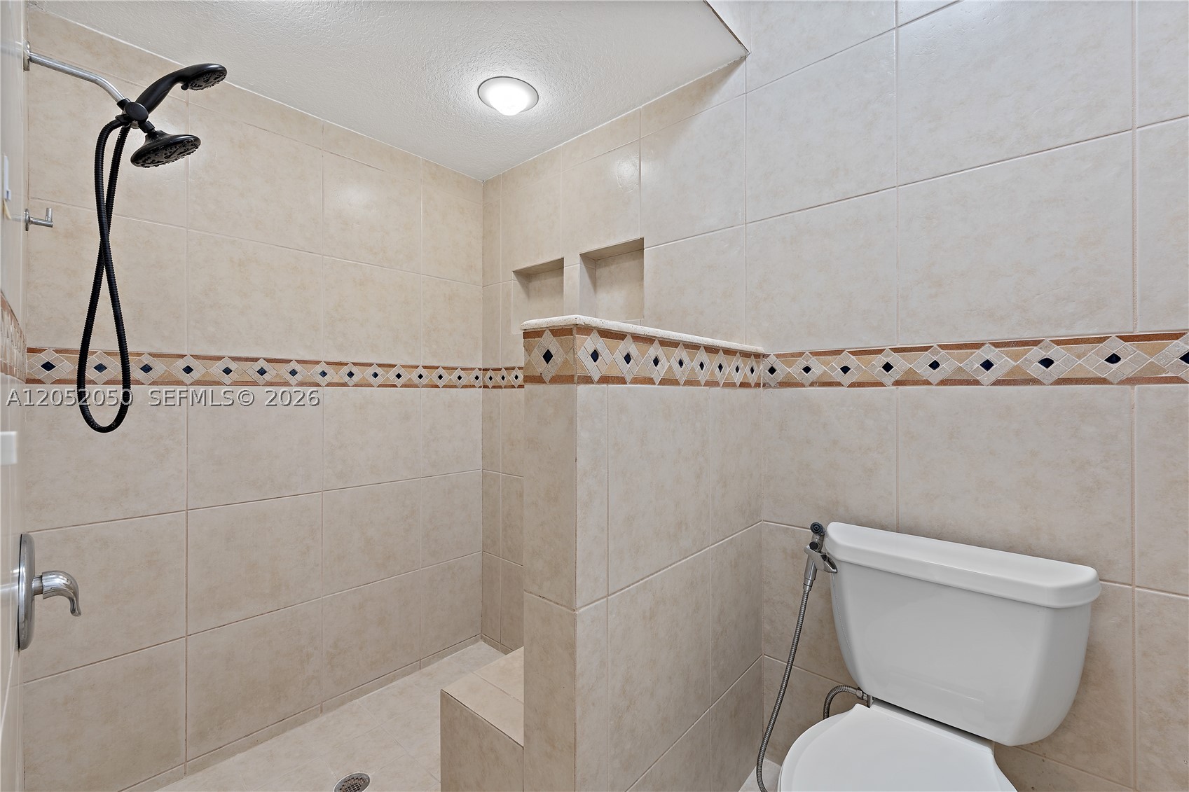 6307 Silk Oak Cir, Tamarac FL 33319