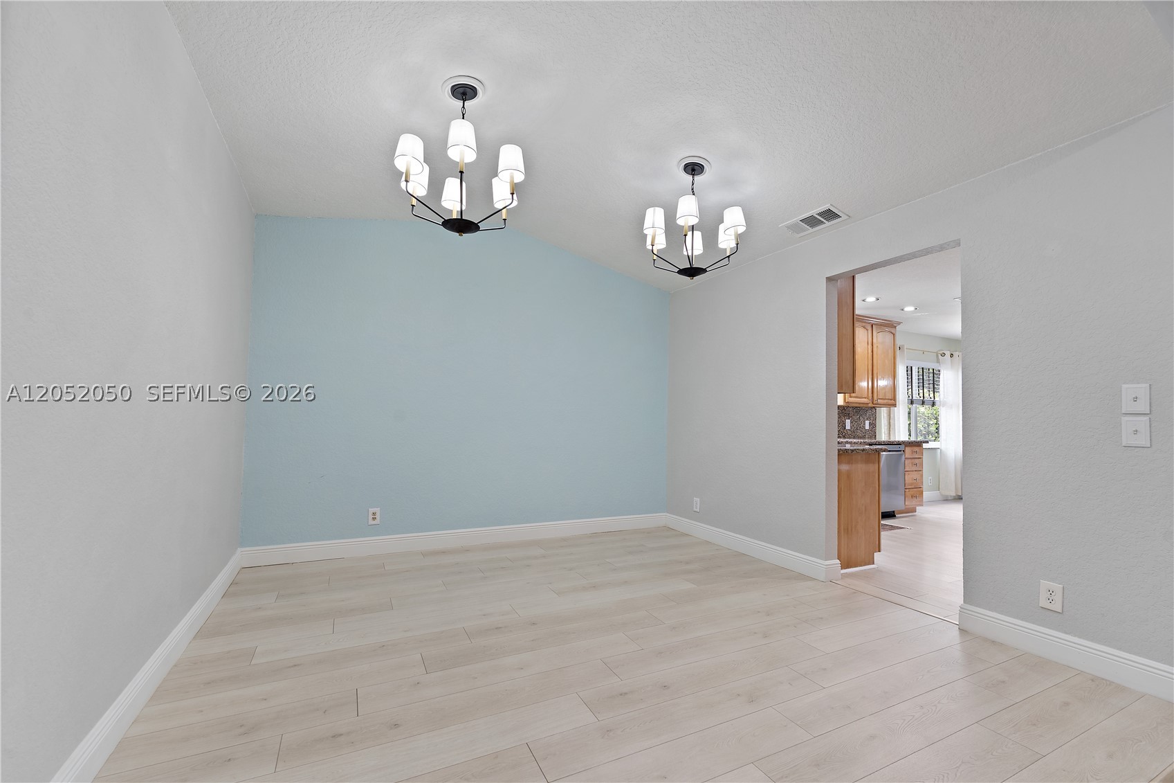 6307 Silk Oak Cir, Tamarac FL 33319