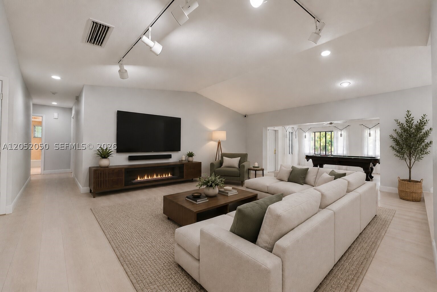 6307 Silk Oak Cir, Tamarac FL 33319