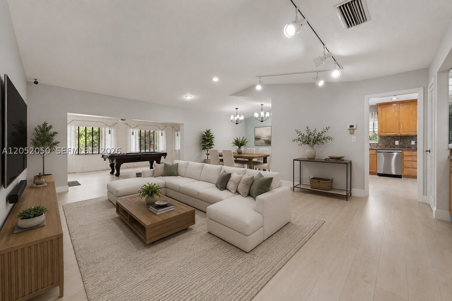 6307 Silk Oak Cir, Tamarac FL 33319