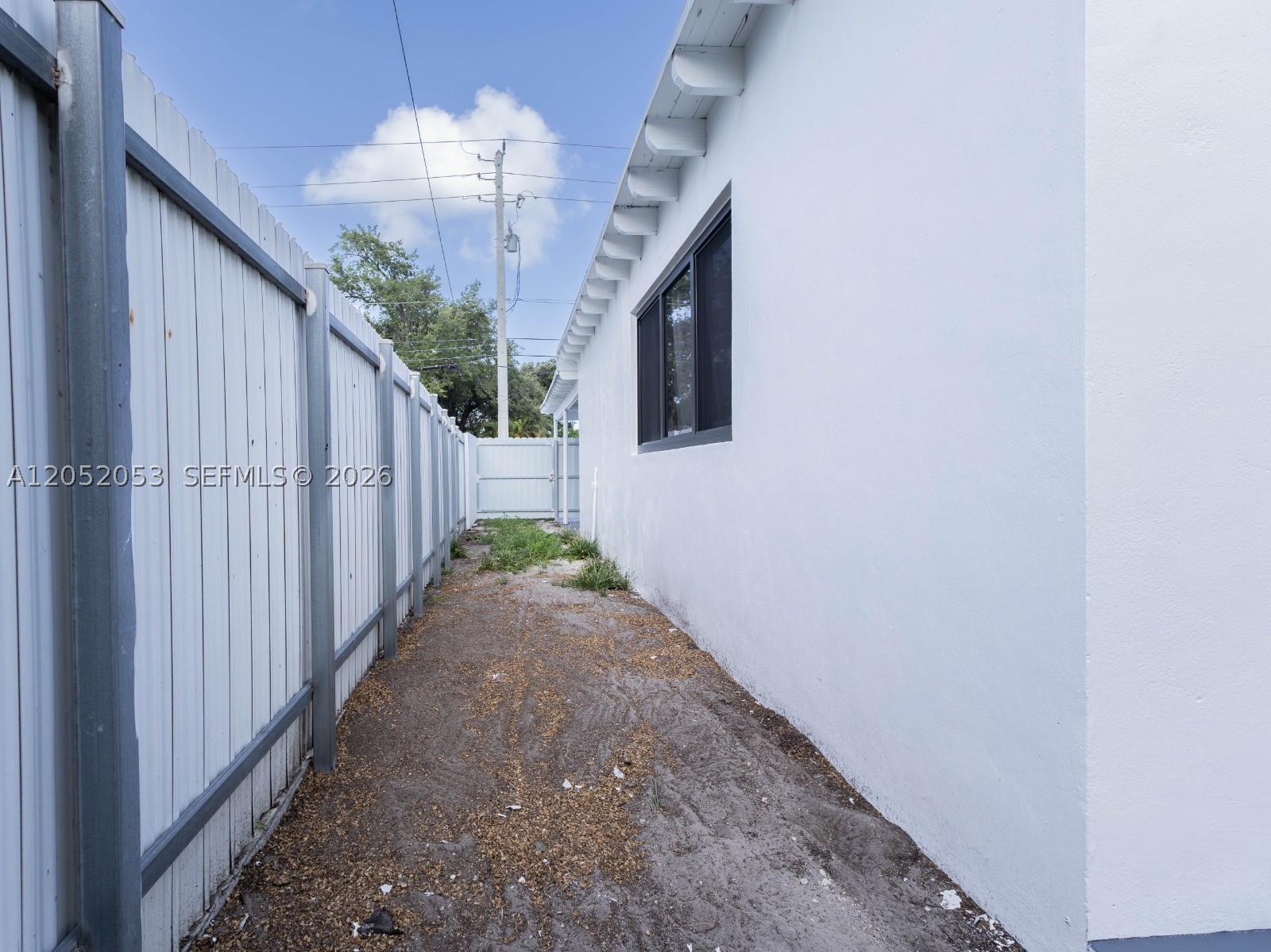 1600 NW 29th Ave, Miami FL 33125