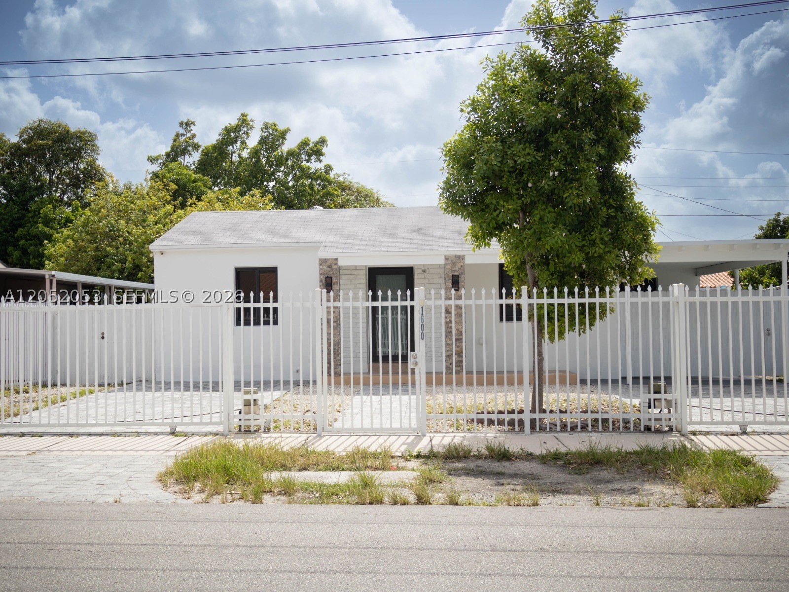 1600 NW 29th Ave, Miami FL 33125