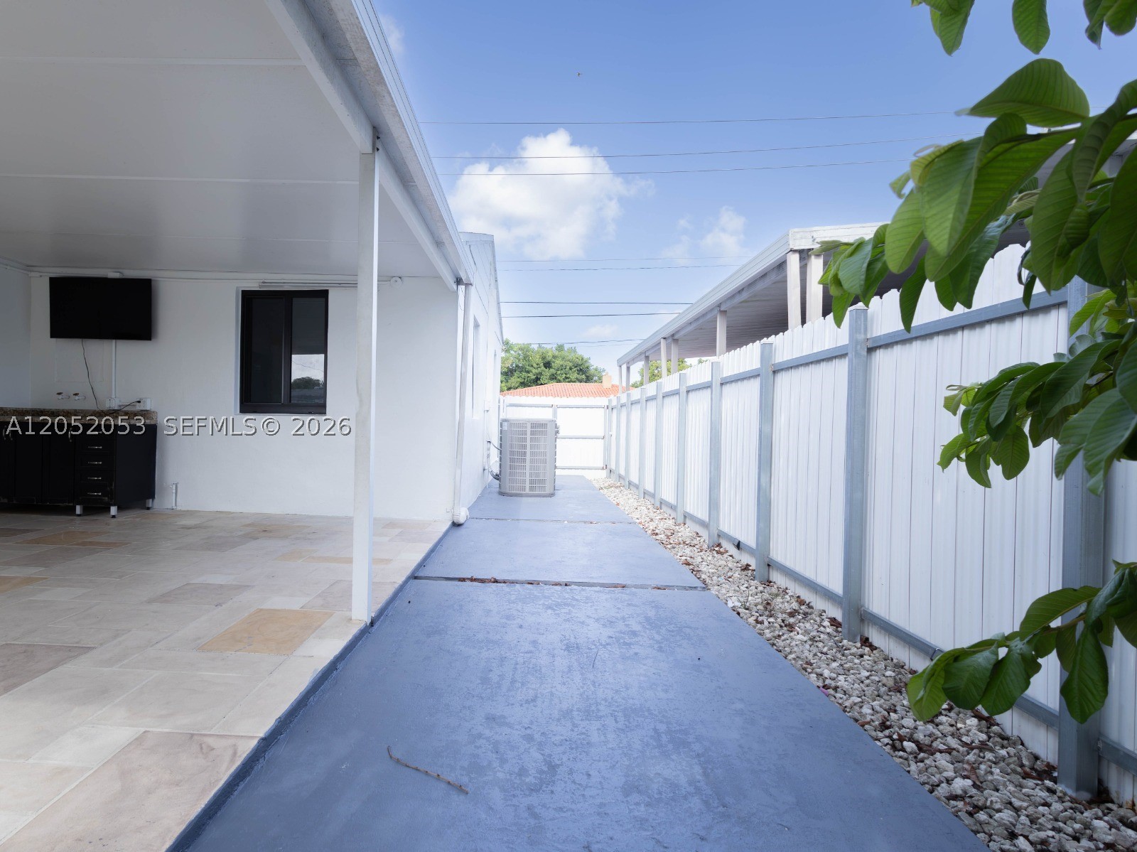 1600 NW 29th Ave, Miami FL 33125