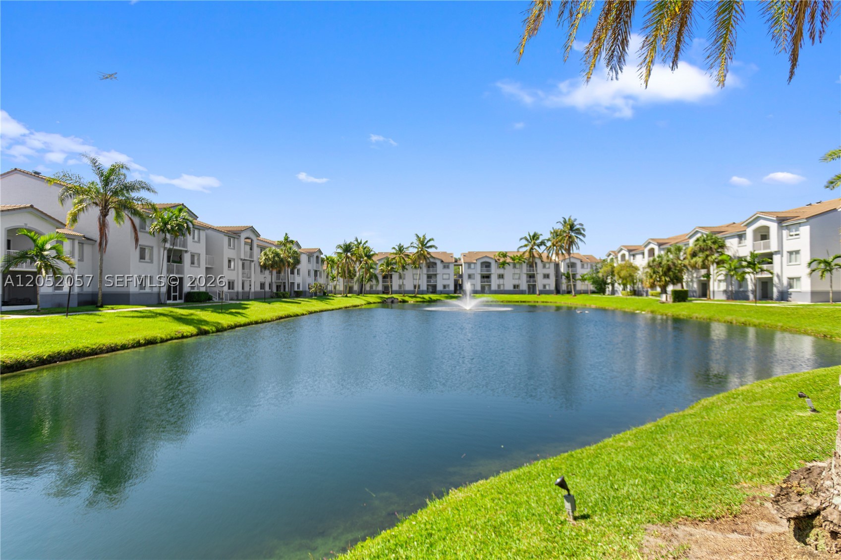 2640 S University Dr #111, Davie FL 33328