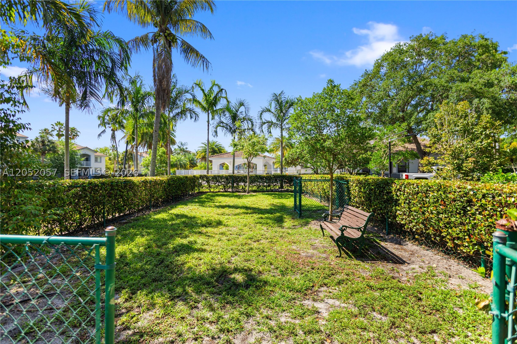 2640 S University Dr #111, Davie FL 33328