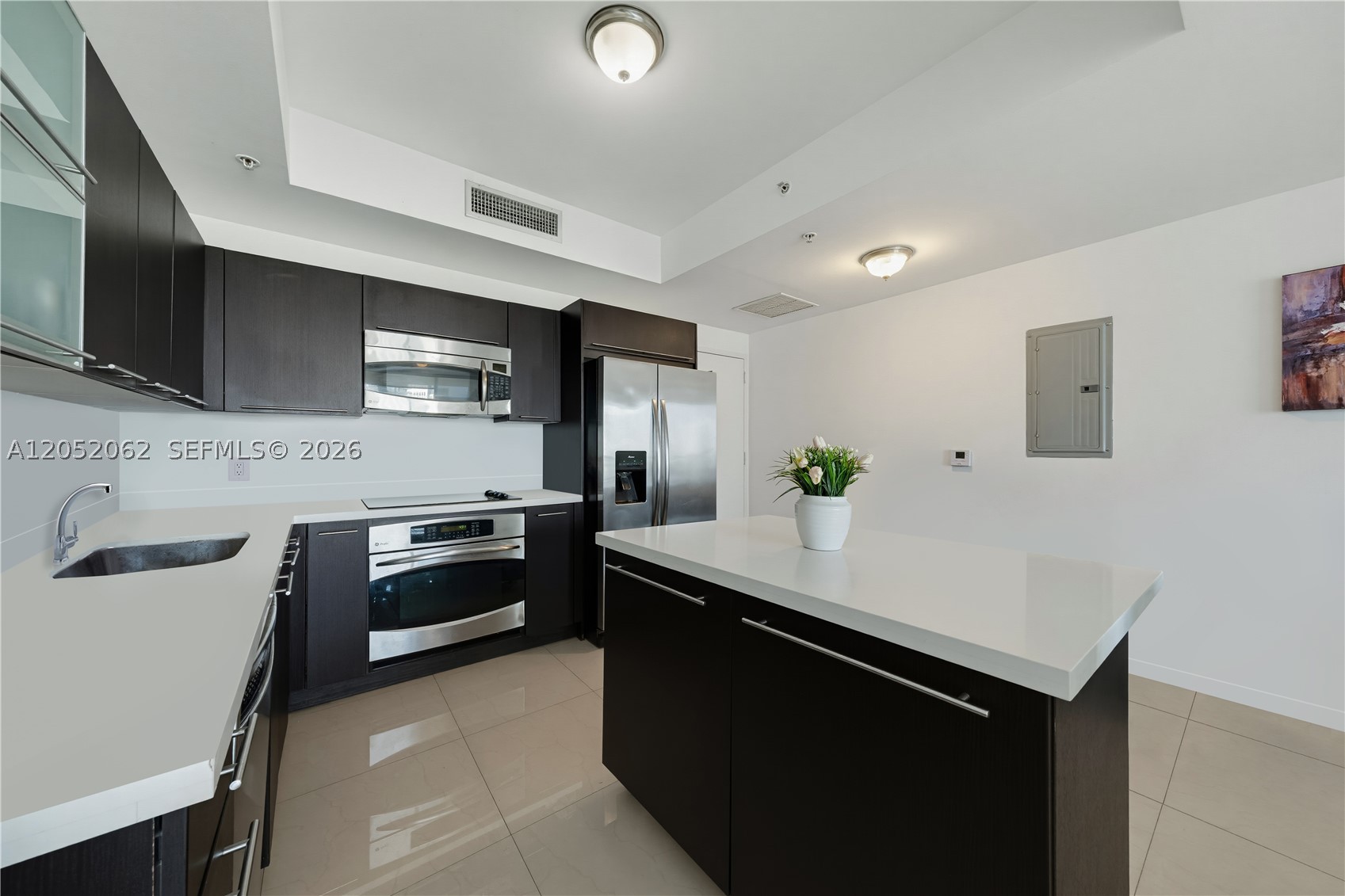 90 SW 3rd St #3511, Miami FL 33130