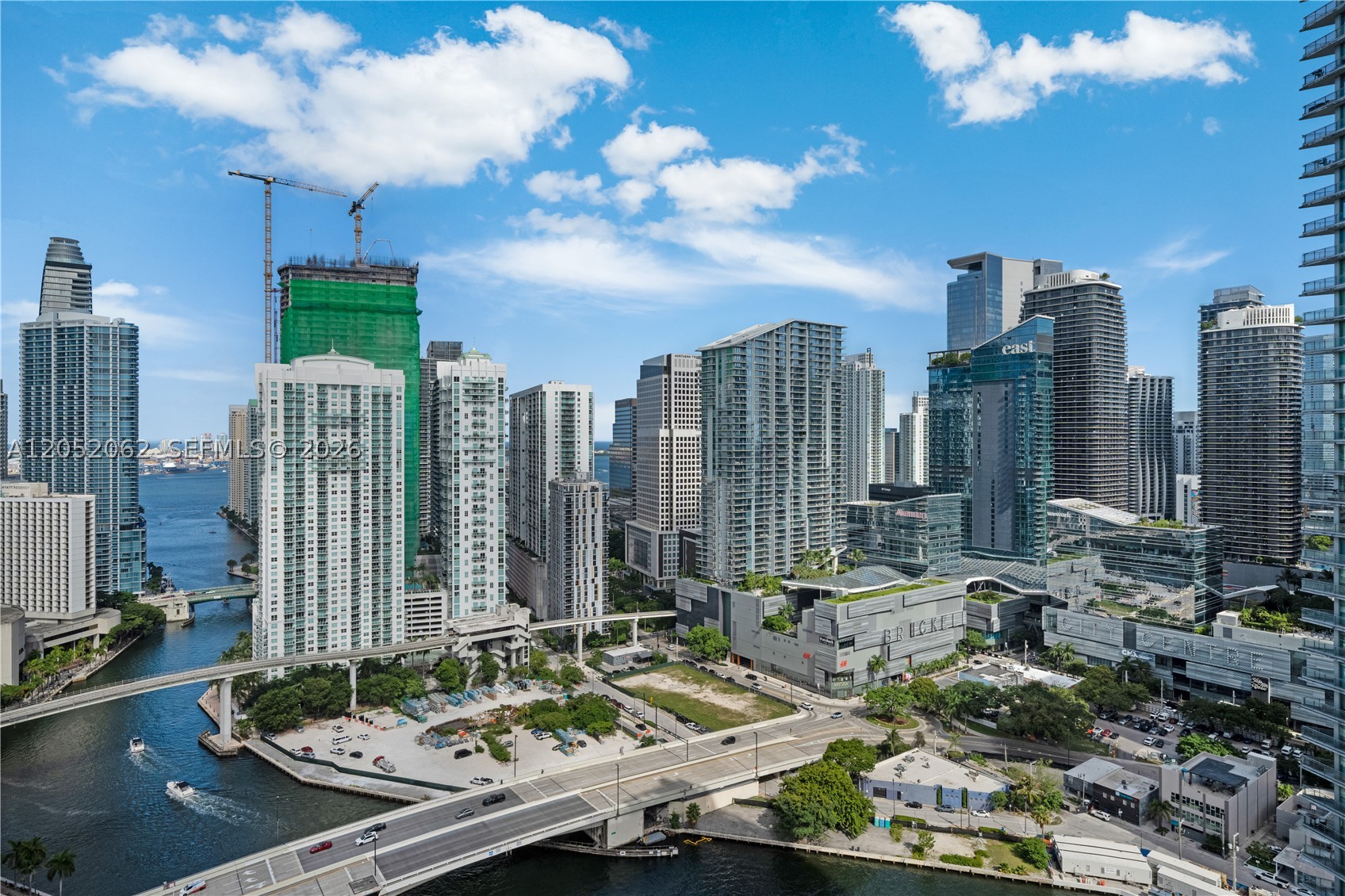 90 SW 3rd St #3511, Miami FL 33130