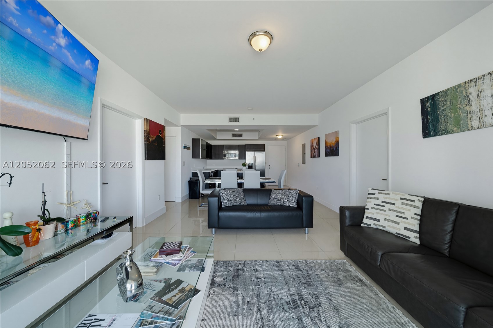 90 SW 3rd St #3511, Miami FL 33130