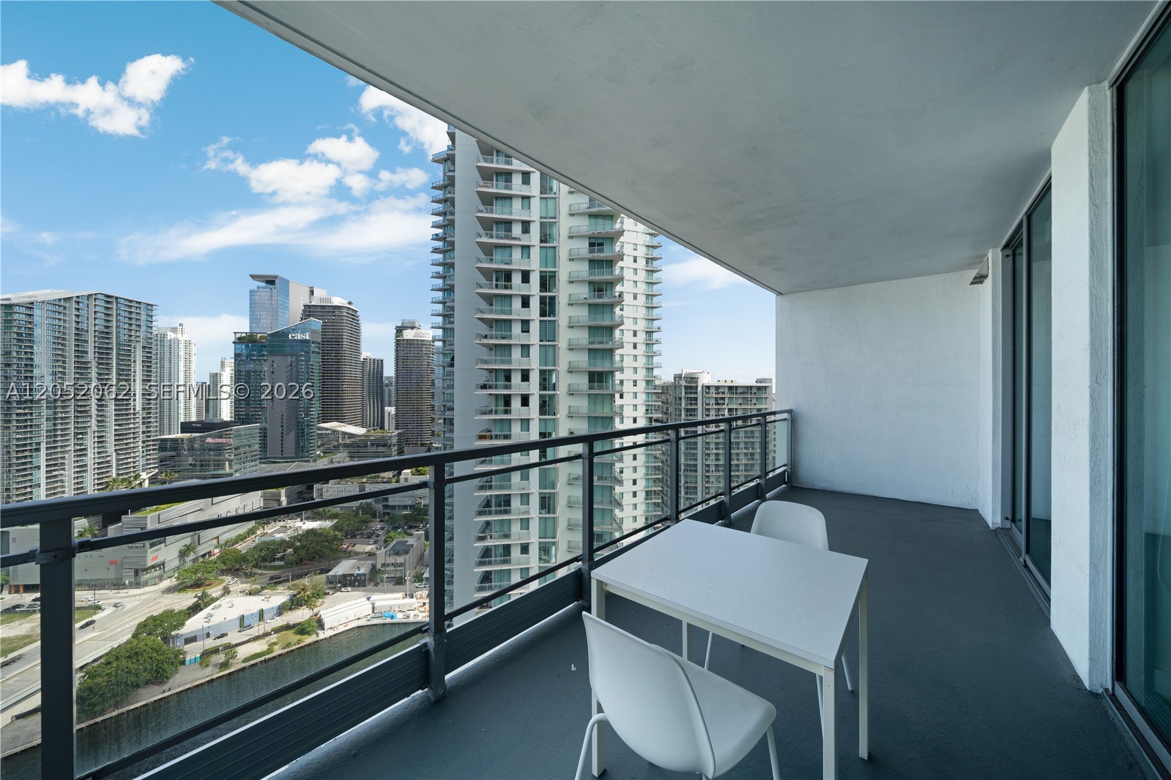 90 SW 3rd St #3511, Miami FL 33130