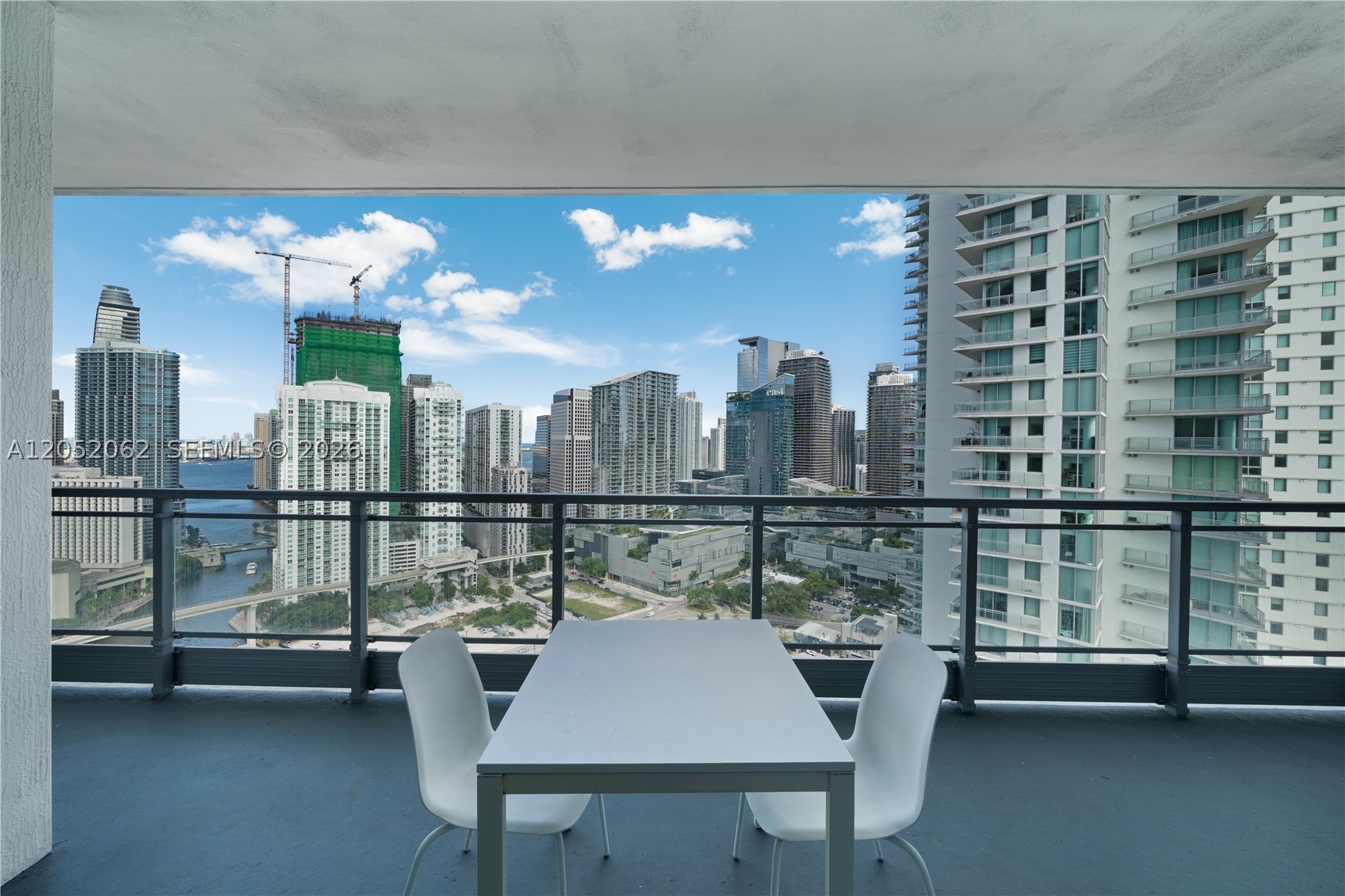 90 SW 3rd St #3511, Miami FL 33130