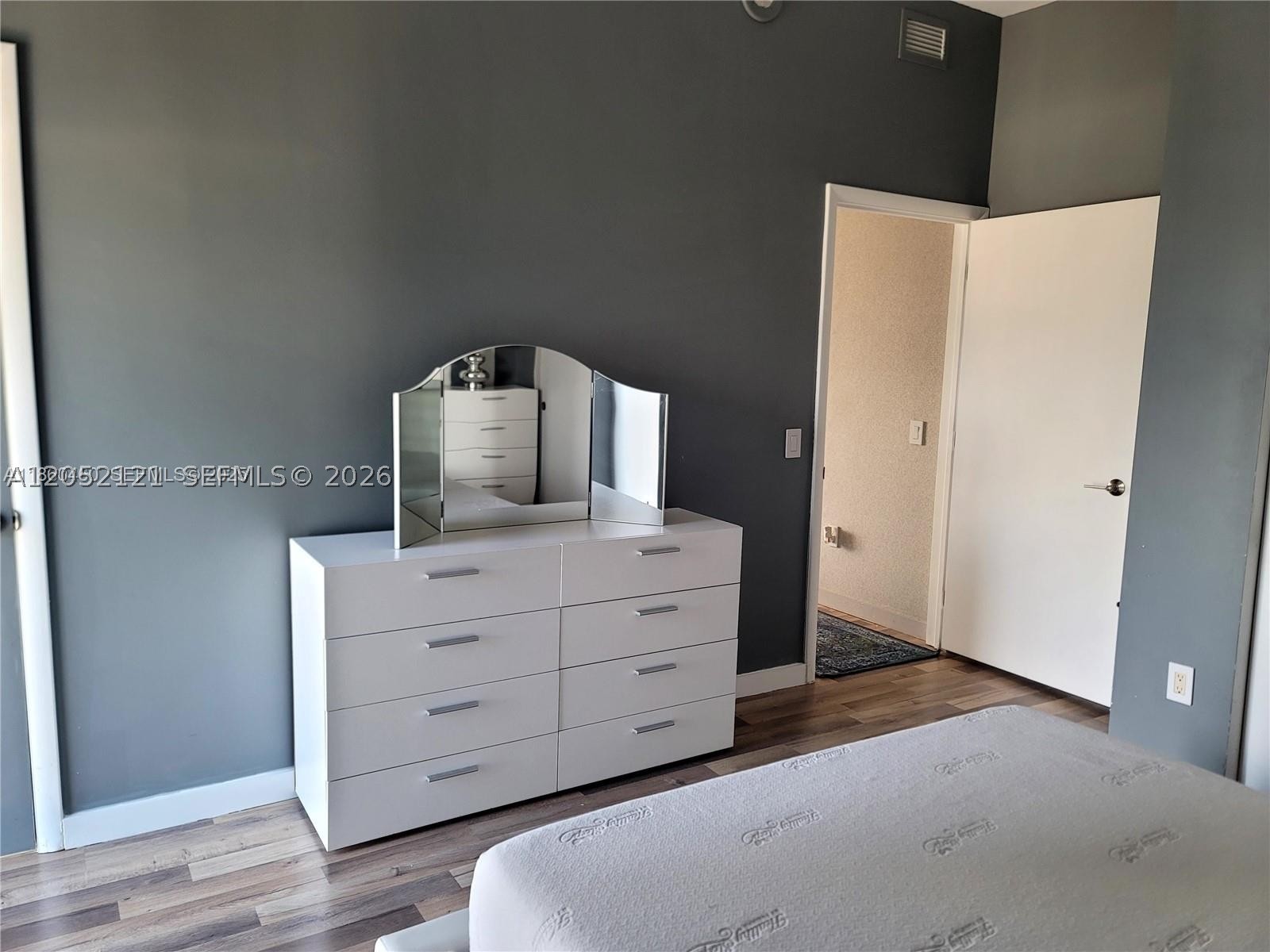 151 SE 1st St #PH11, Miami FL 33131