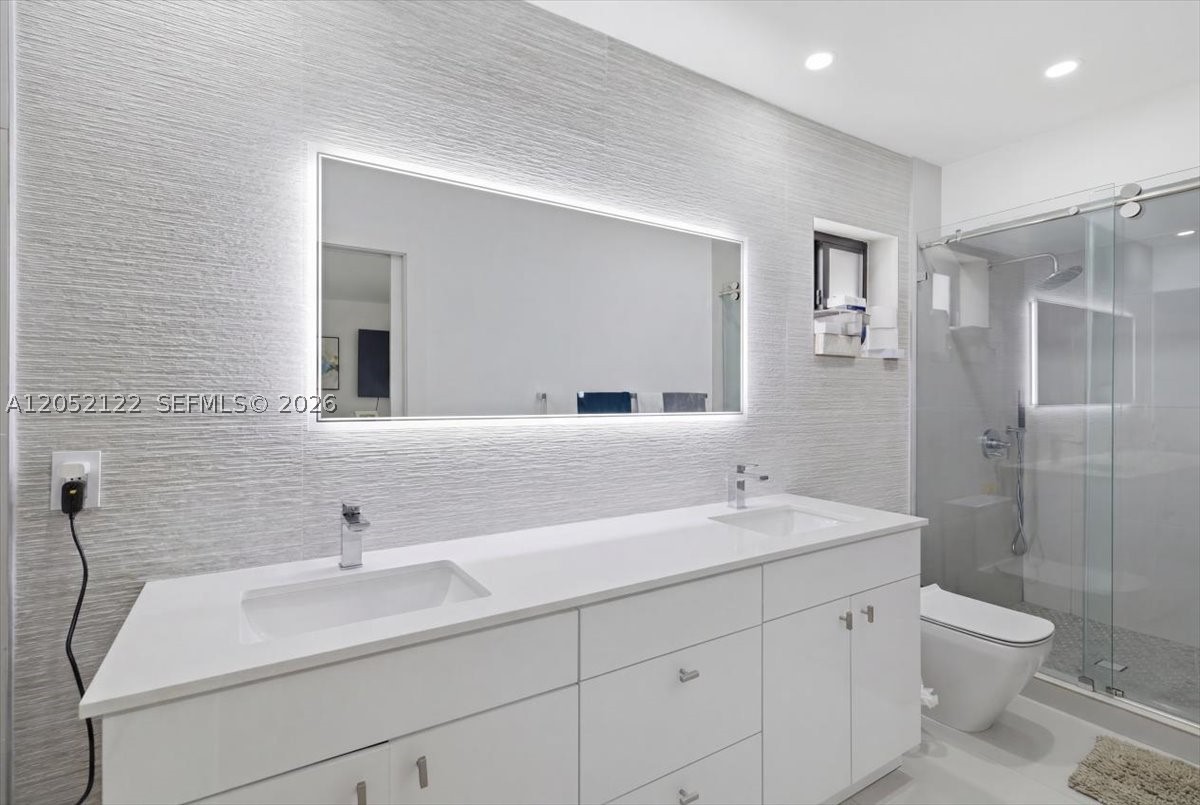 3321 NE 170th St #3321, North Miami Beach FL 33160