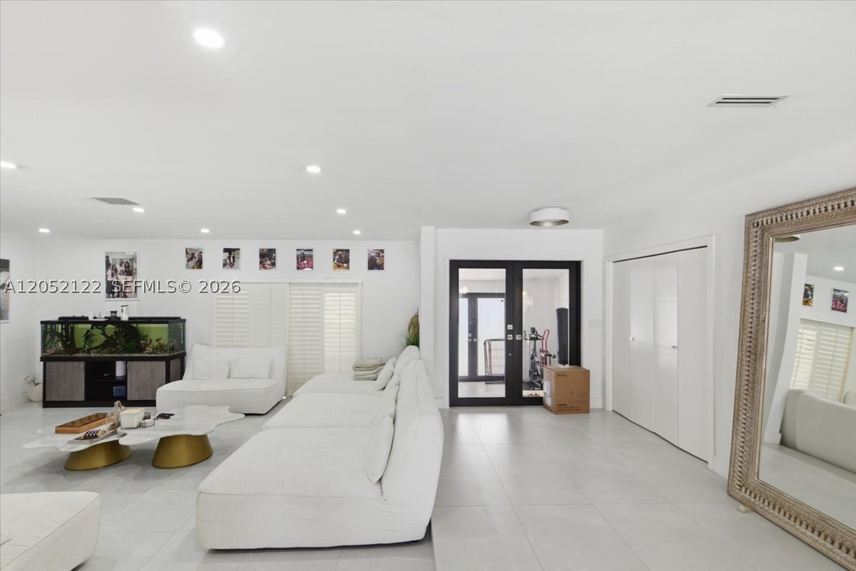 3321 NE 170th St #3321, North Miami Beach FL 33160