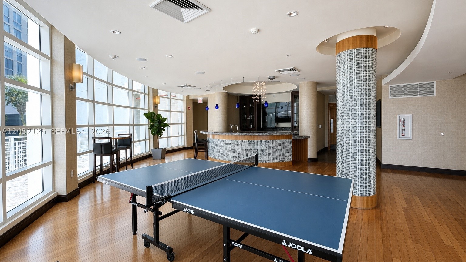 253 NE 2nd St #802, Miami FL 33132