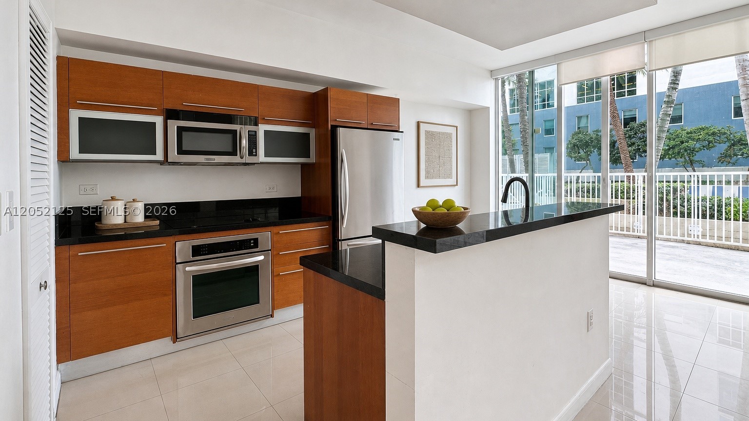 253 NE 2nd St #802, Miami FL 33132