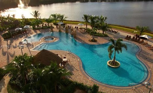 2641 N Flamingo Rd #2208N, Sunrise FL 33323