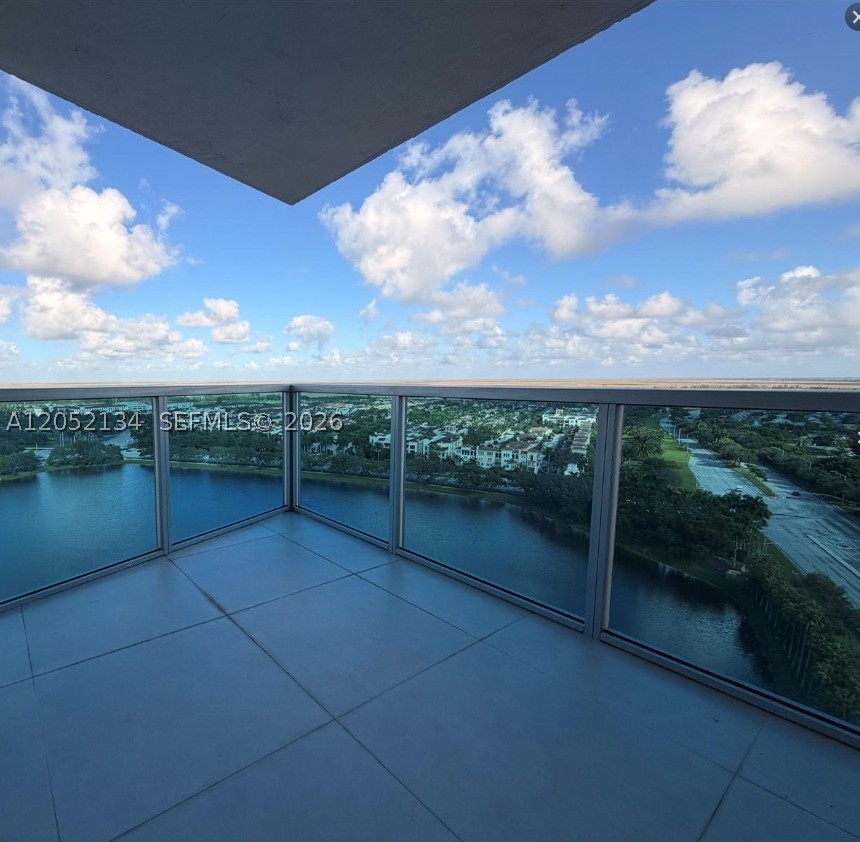 2641 N Flamingo Rd #2208N, Sunrise FL 33323