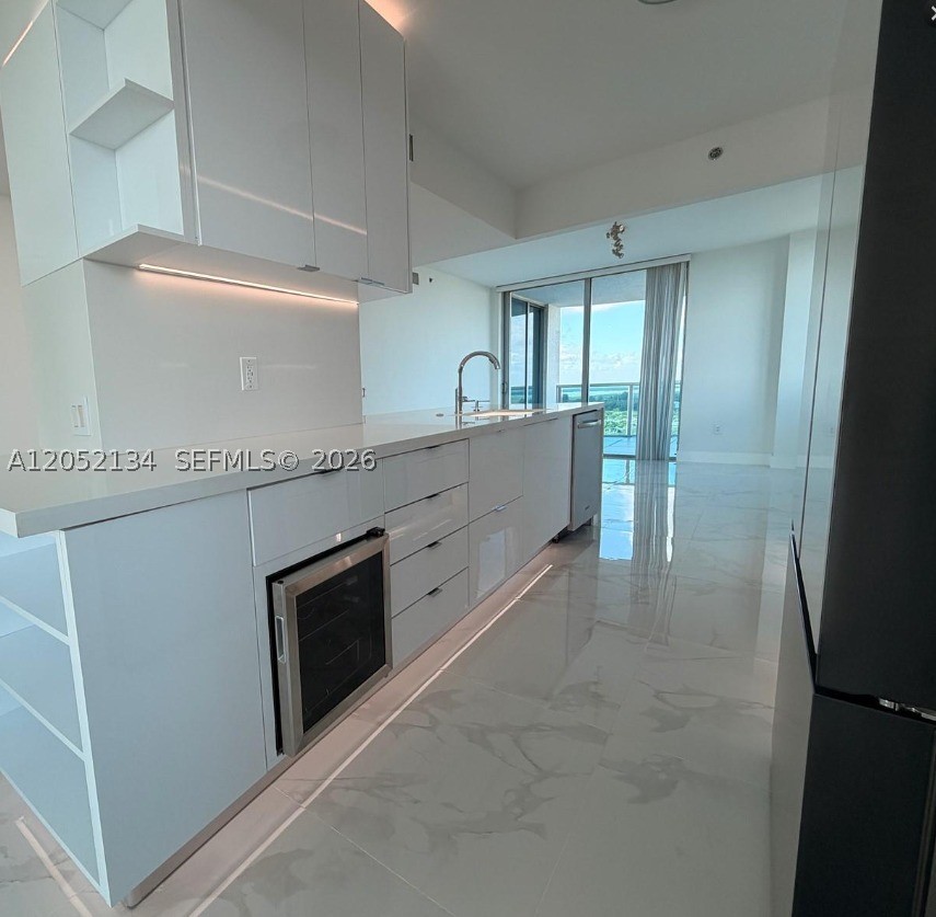 2641 N Flamingo Rd #2208N, Sunrise FL 33323