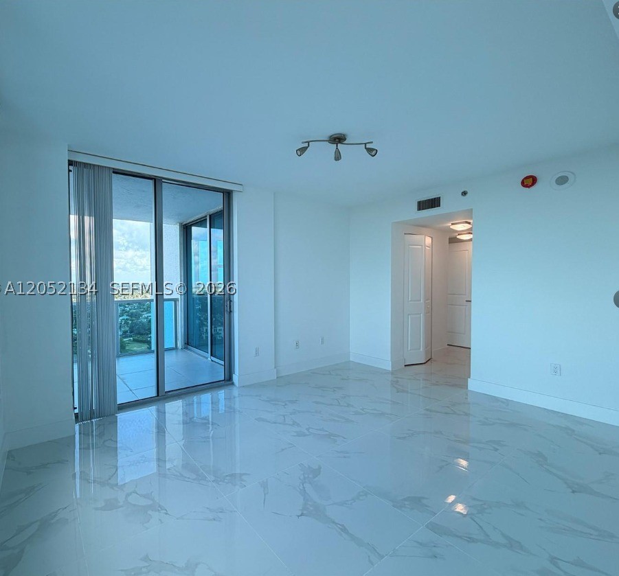2641 N Flamingo Rd #2208N, Sunrise FL 33323