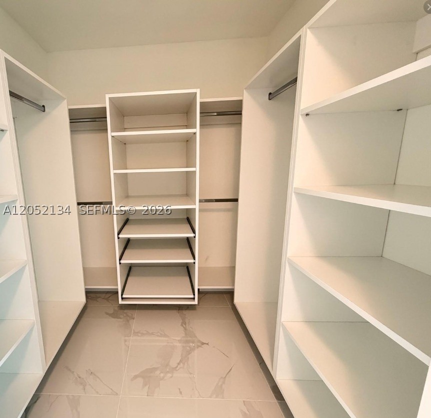 2641 N Flamingo Rd #2208N, Sunrise FL 33323