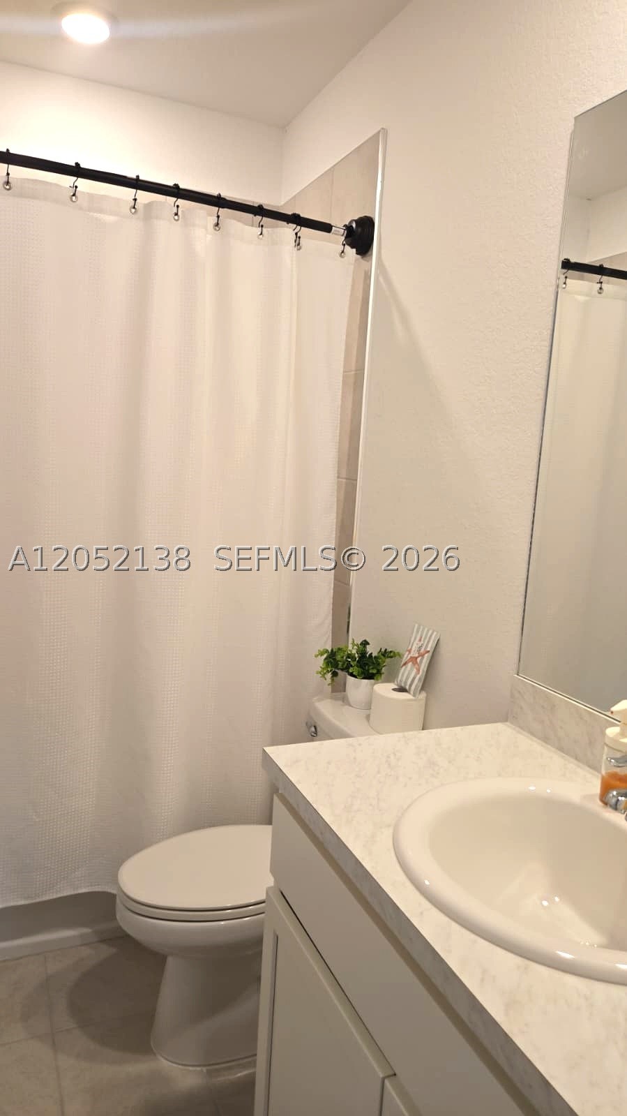 481 NE 12th St, Florida City FL 33034