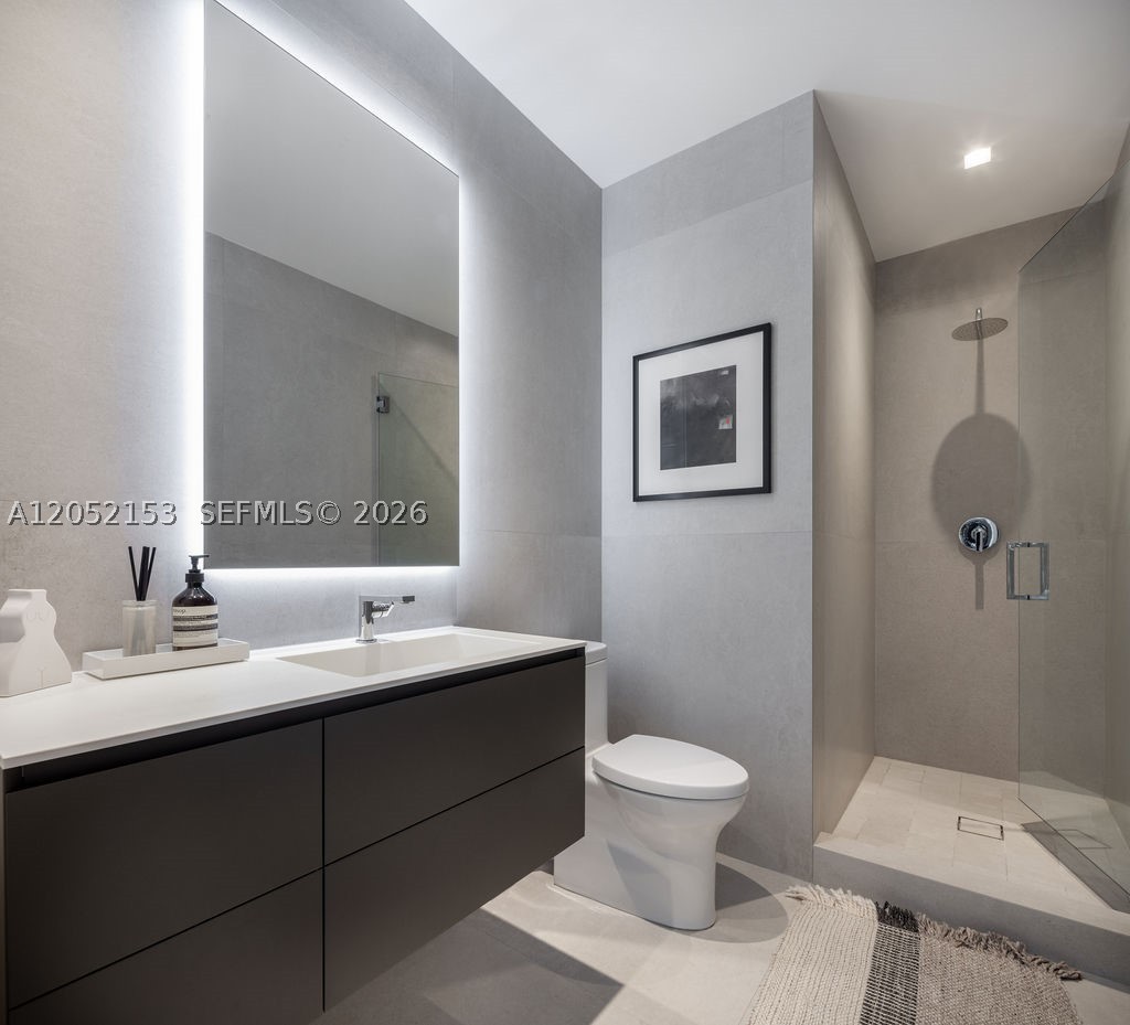 3910 Battersea Rd, Miami FL 33133