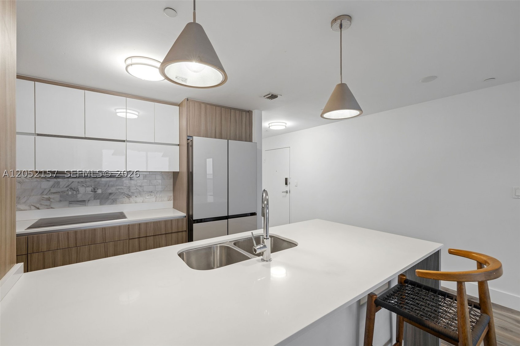 600 NE 27th St #2202, Miami FL 33137