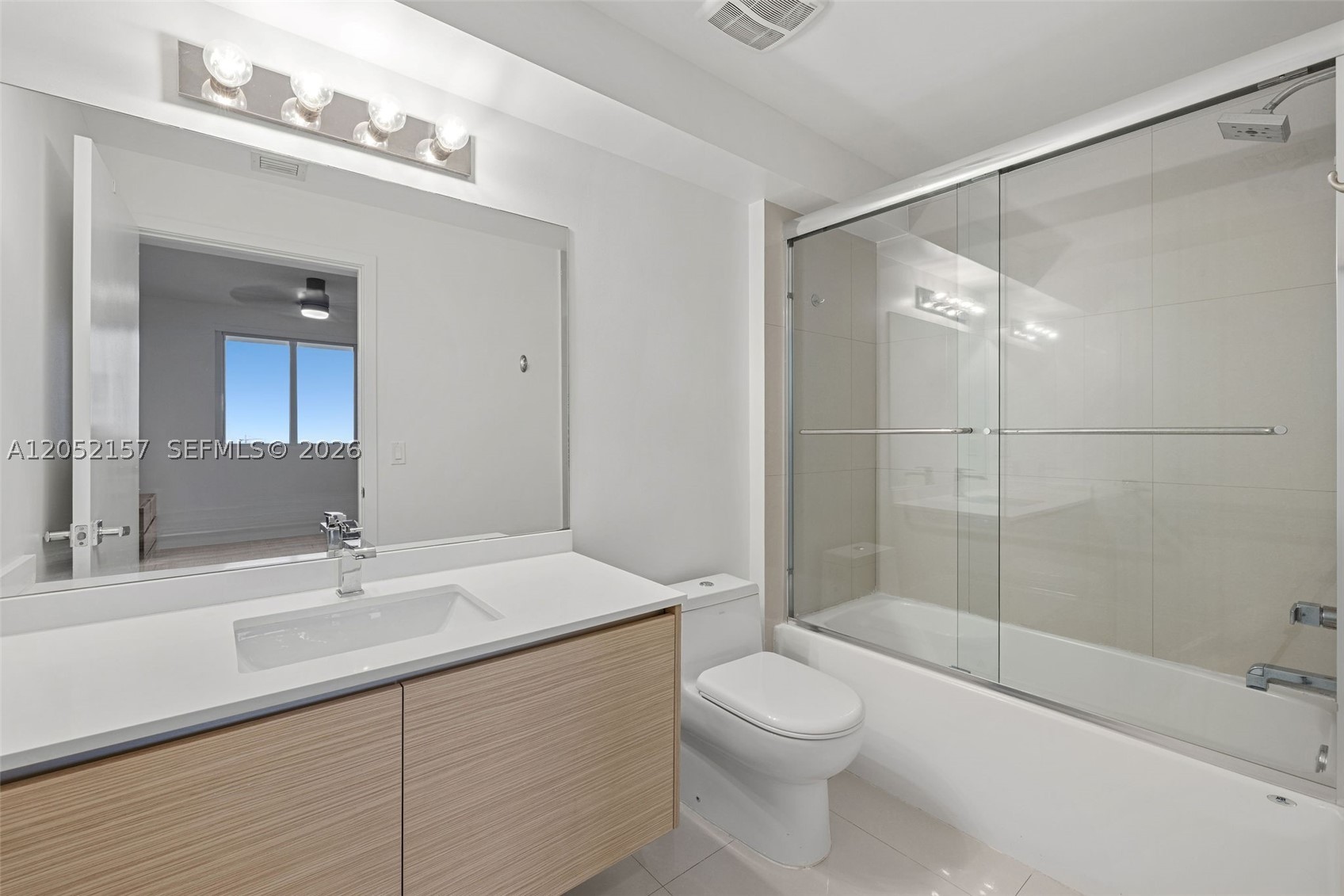 600 NE 27th St #2202, Miami FL 33137