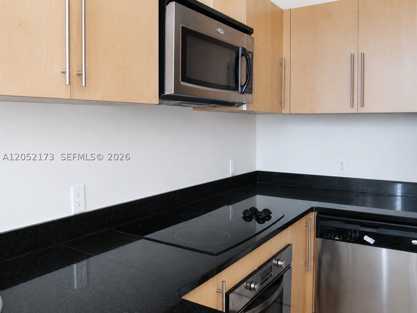 300 S Biscayne Blvd #T-3511, Miami FL 33131