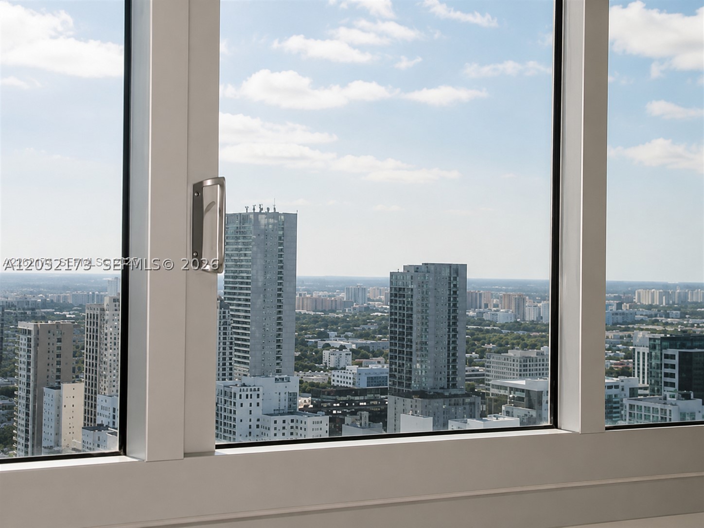 300 S Biscayne Blvd #T-3511, Miami FL 33131