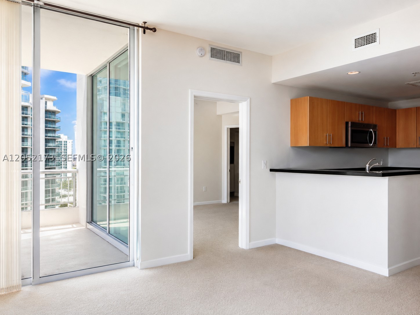 300 S Biscayne Blvd #T-3511, Miami FL 33131