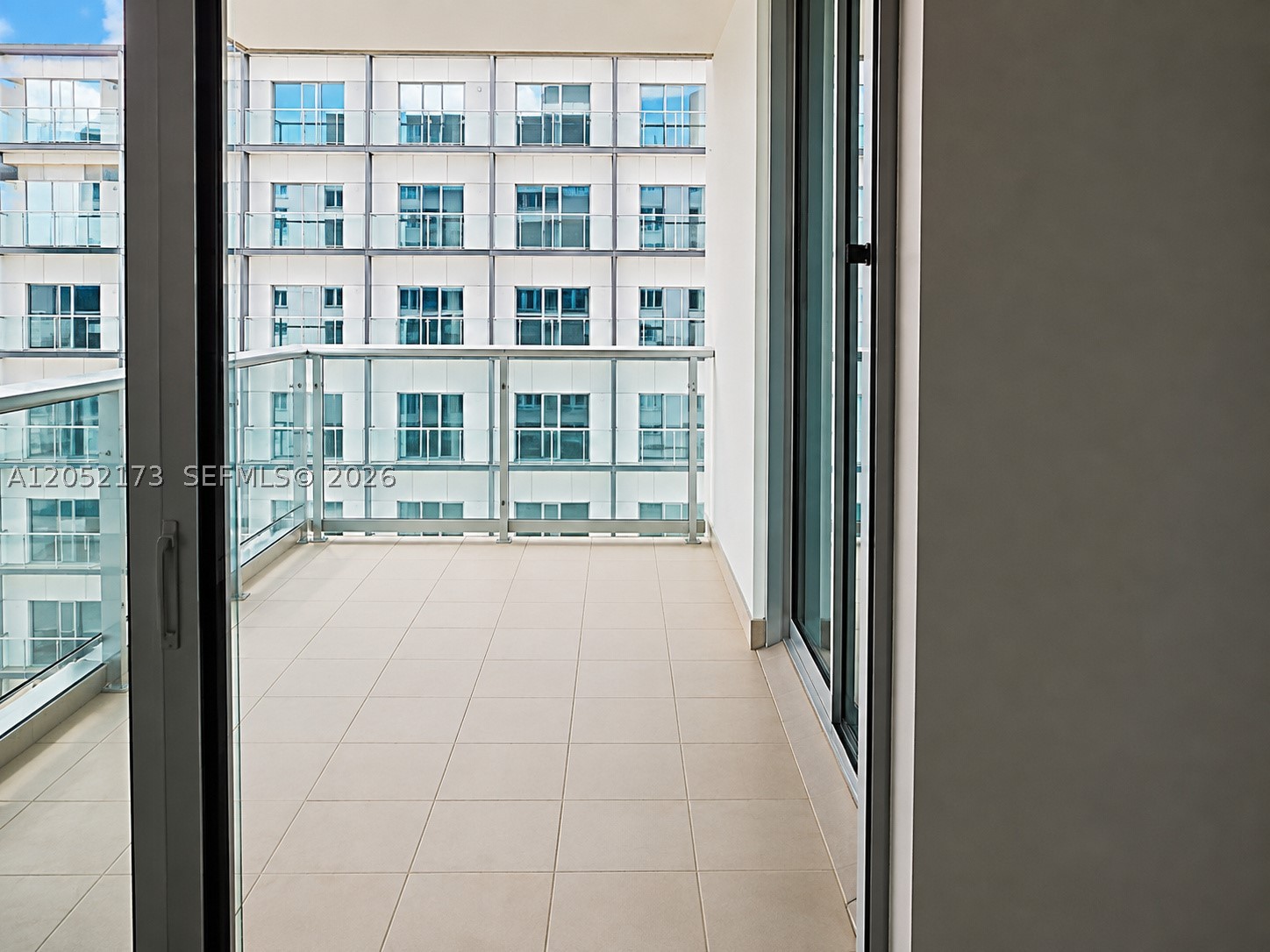 300 S Biscayne Blvd #T-3511, Miami FL 33131