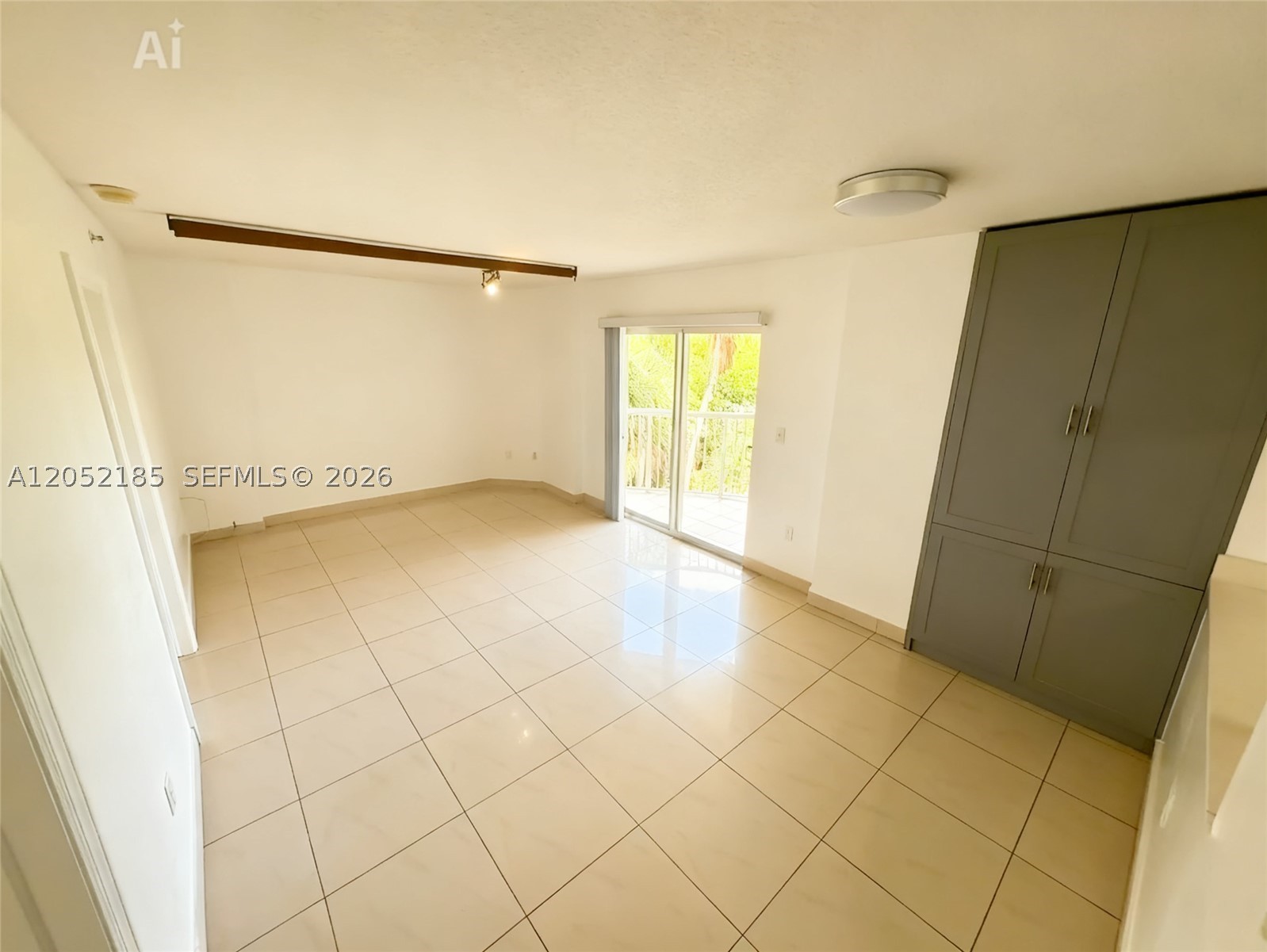280 SW 20th Rd #504, Miami FL 33129