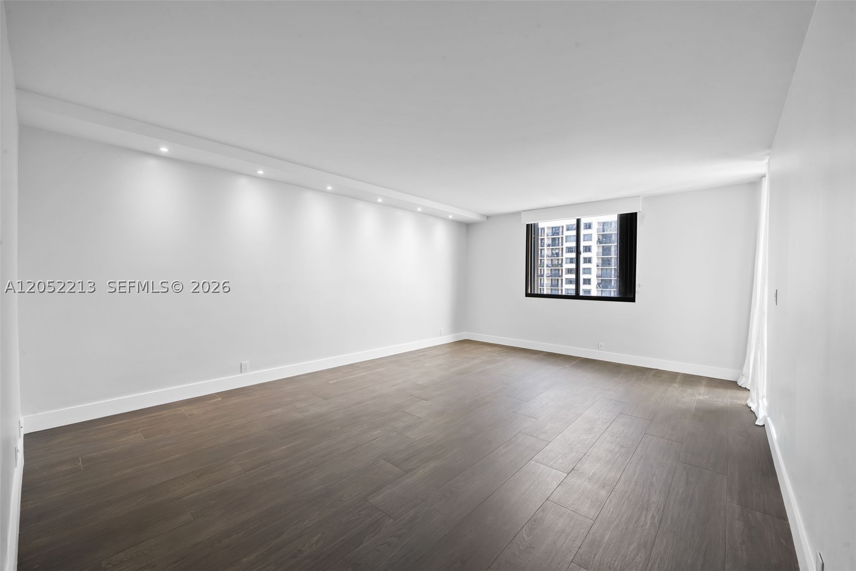 520 Brickell Key Dr #A1206, Miami FL 33131