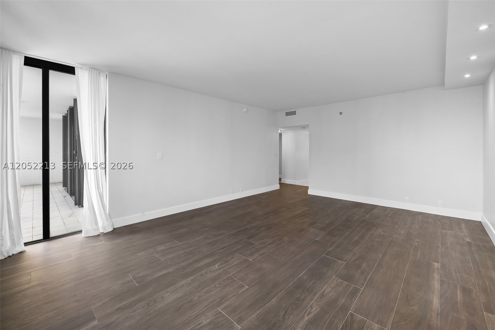 520 Brickell Key Dr #A1206, Miami FL 33131