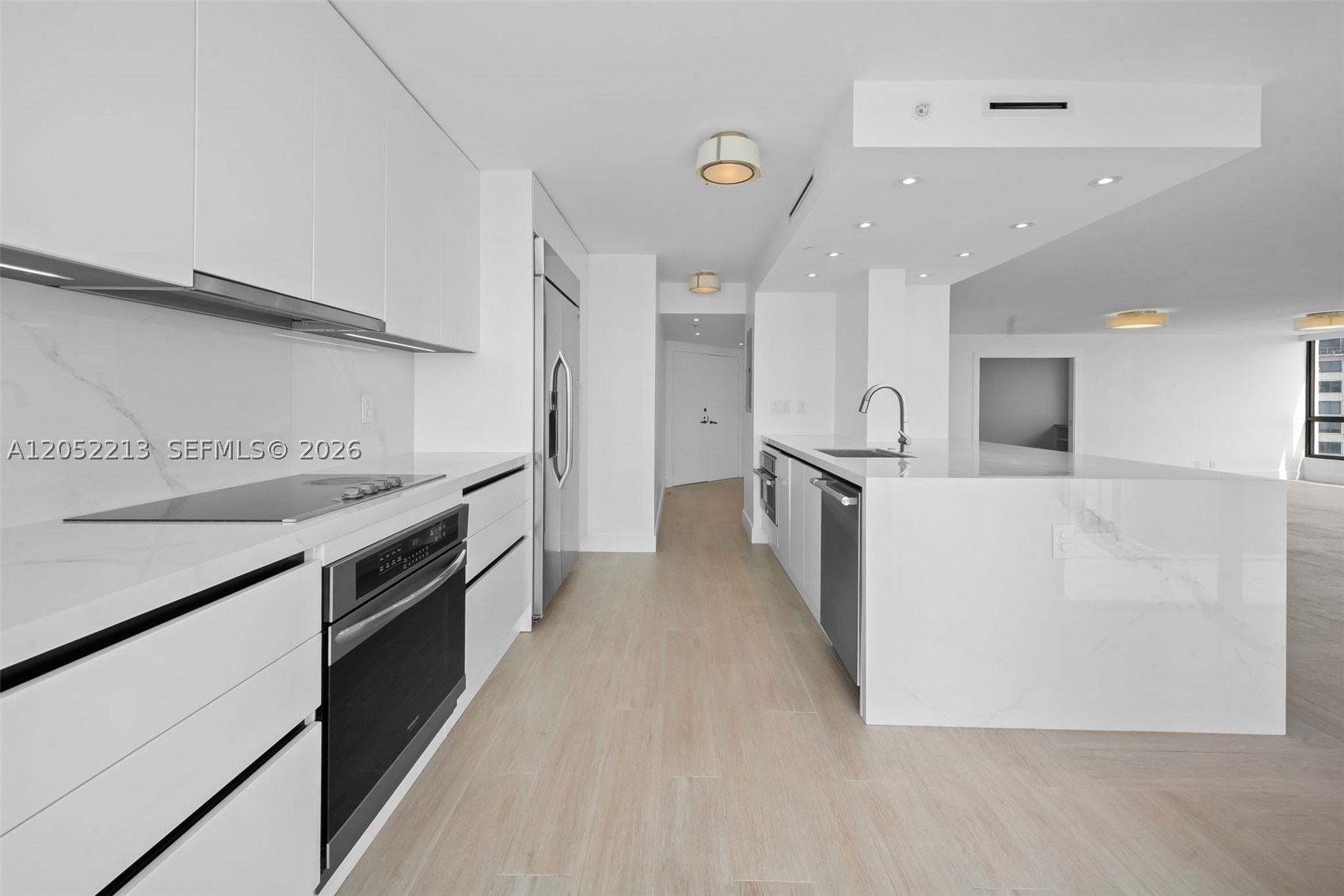 520 Brickell Key Dr #A1206, Miami FL 33131