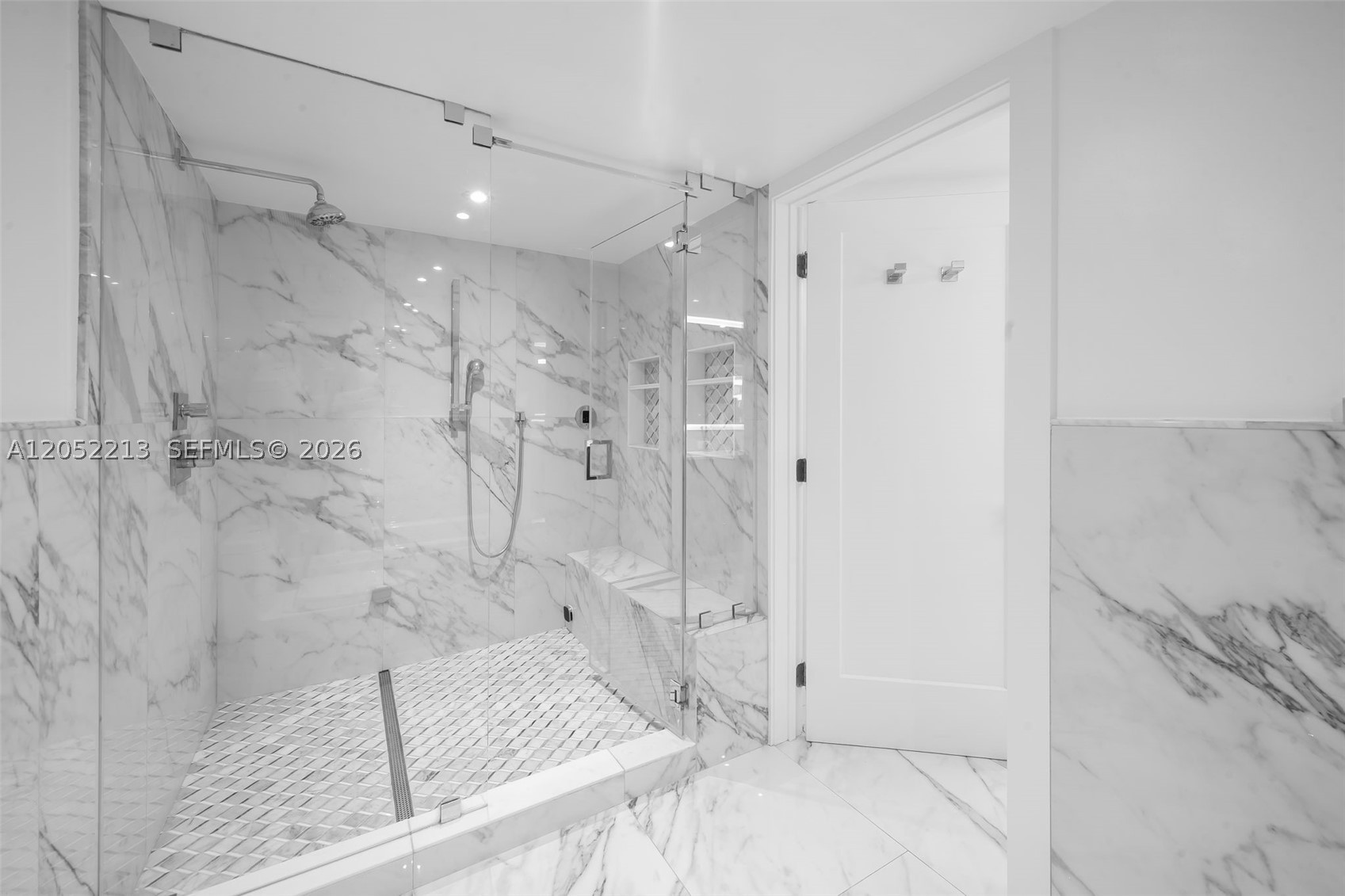 520 Brickell Key Dr #A1206, Miami FL 33131