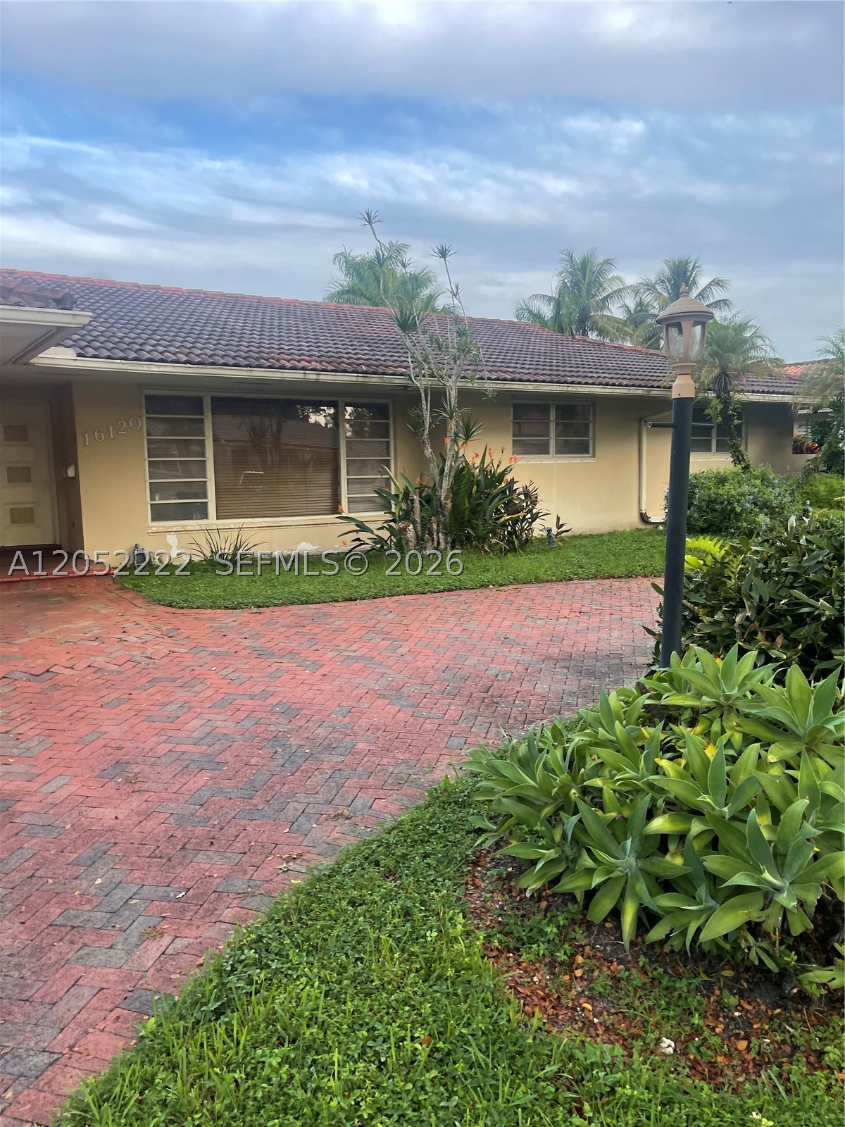 16120 E Troon Cir, Miami Lakes FL 33014