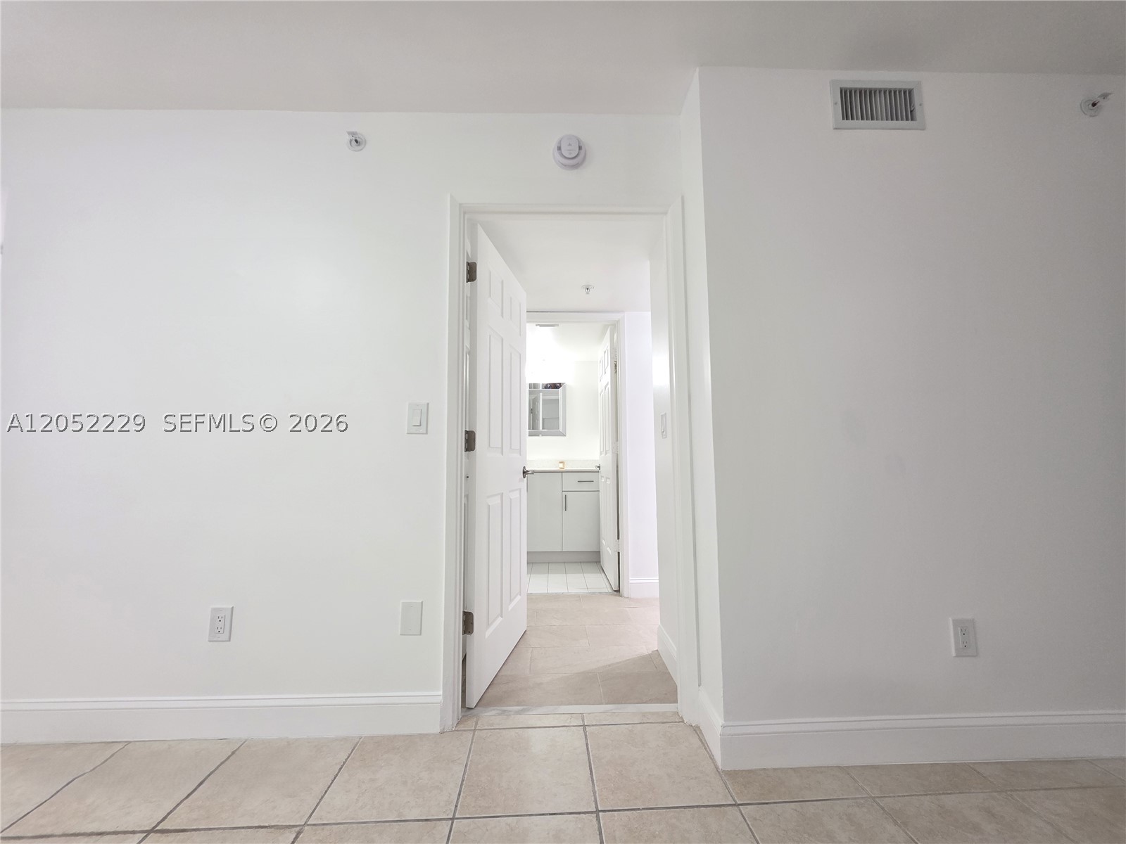 2620 S University Dr #111, Davie FL 33328