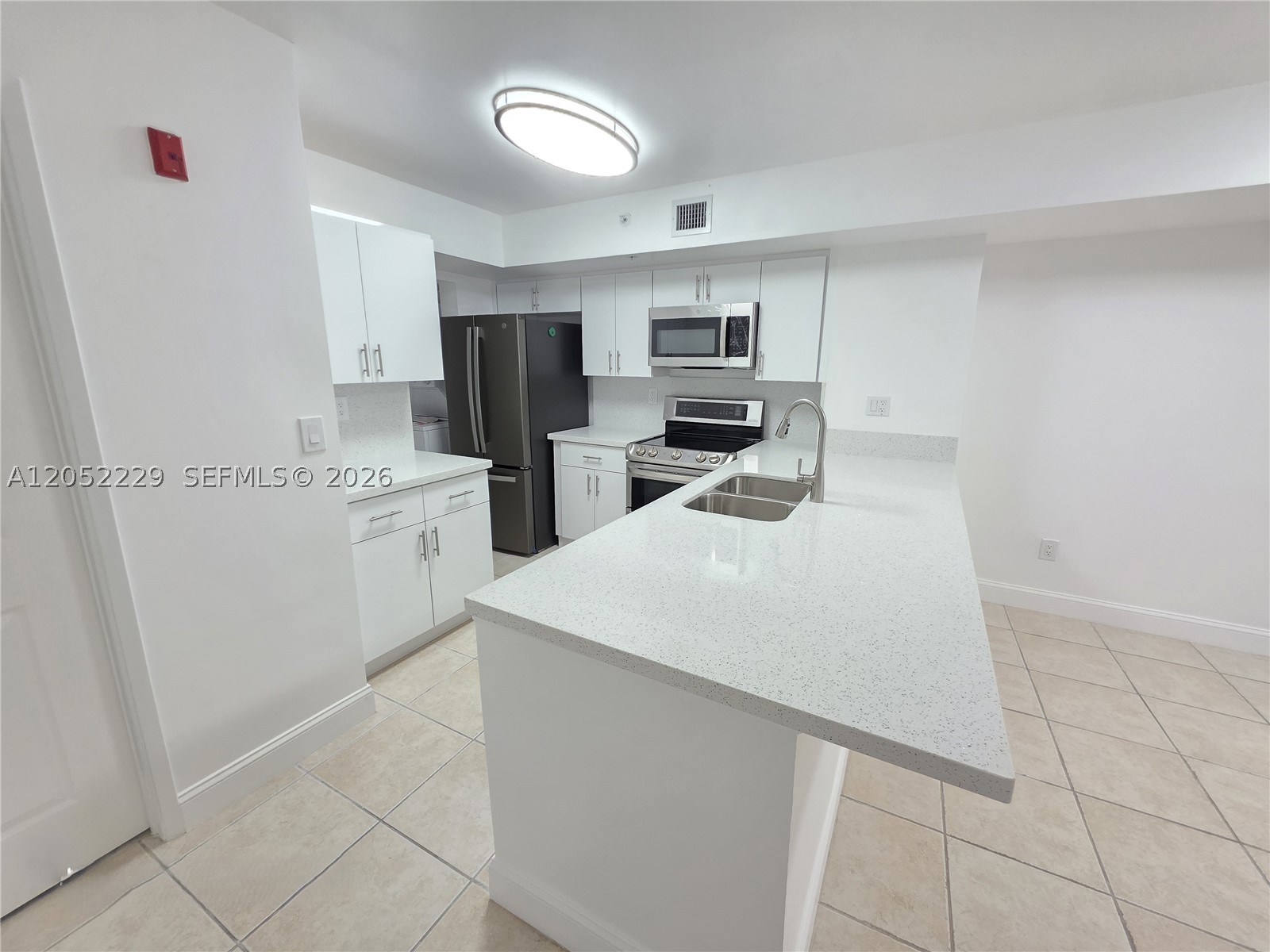 2620 S University Dr #111, Davie FL 33328