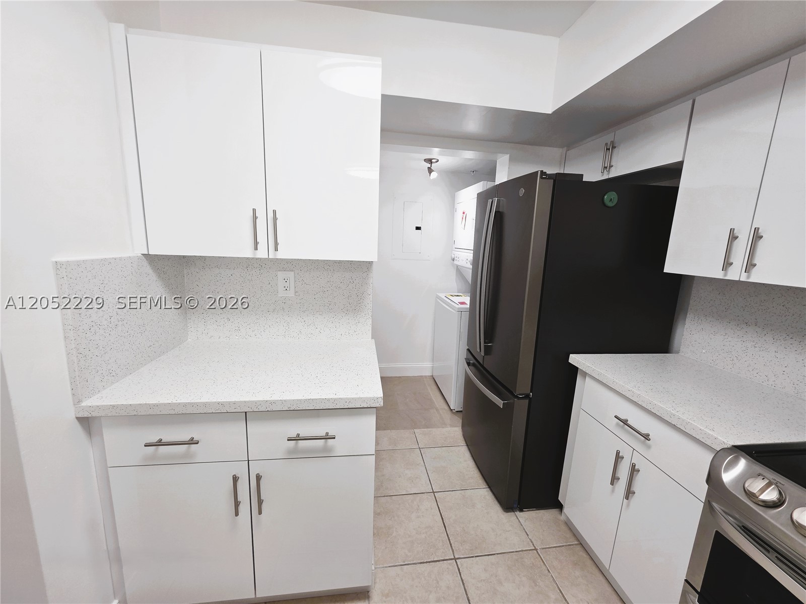 2620 S University Dr #111, Davie FL 33328