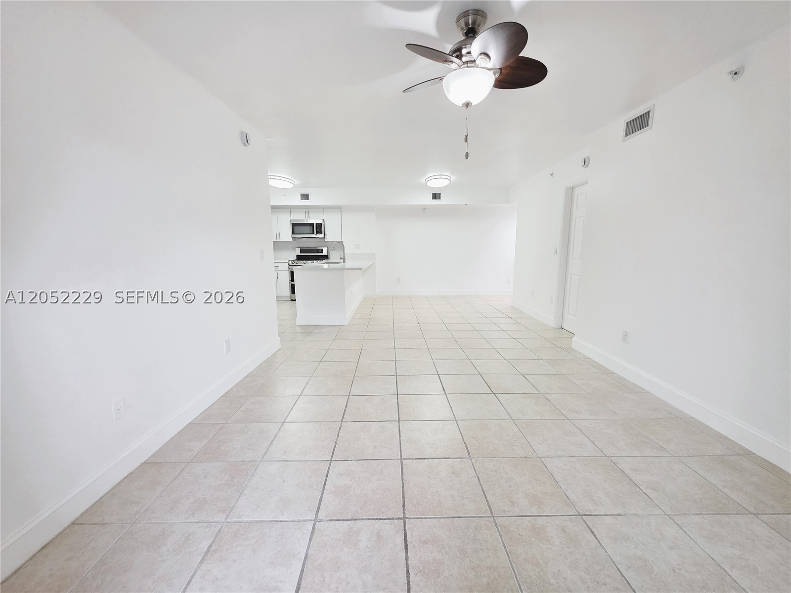 2620 S University Dr #111, Davie FL 33328